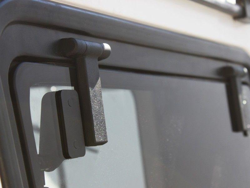 Front Runner Mercedes Benz Gelandewagen Gullwing Window / Left Side