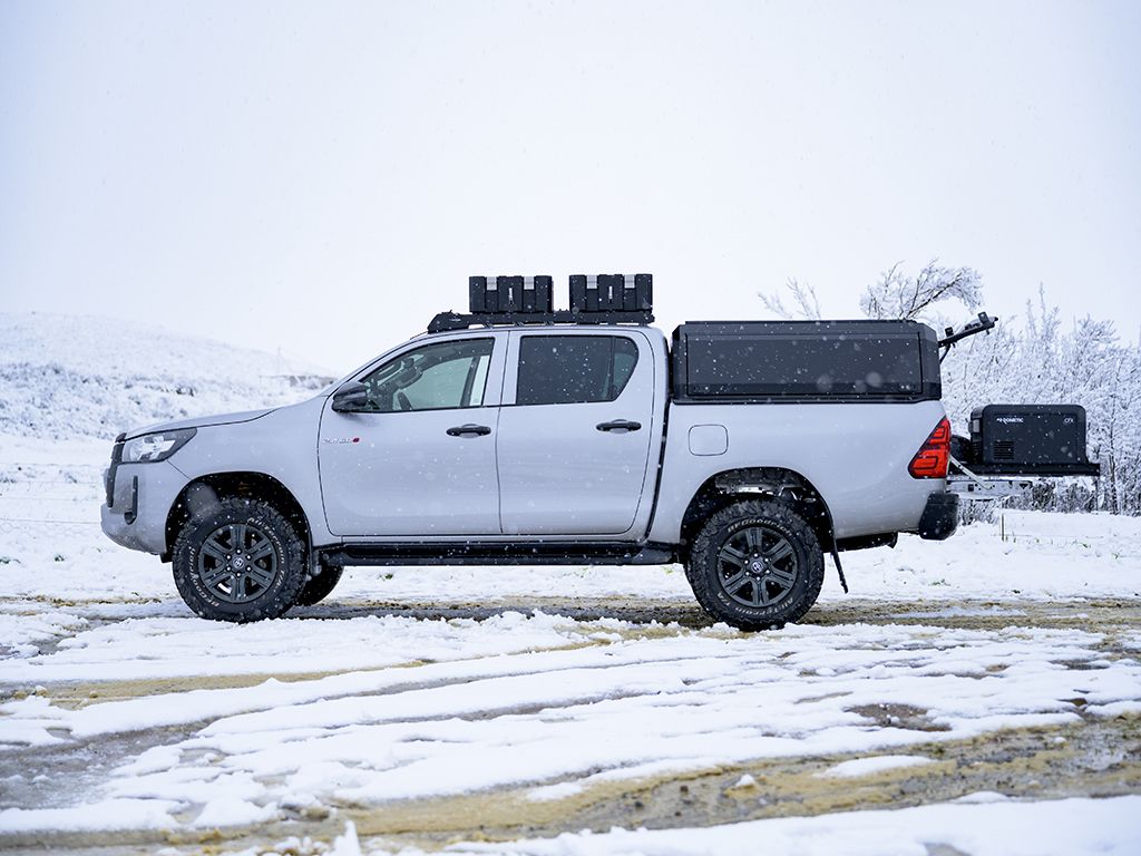 Front Runner Slimsport Roof Rack Kit Toyota Hilux 2015+