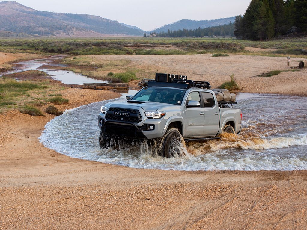 Front Runner Slimsport Roof Rack Kit for Toyota Tacoma 2005+