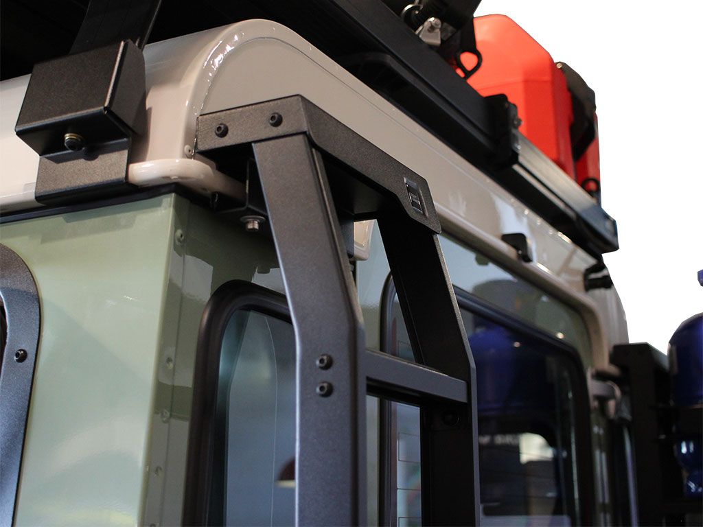 Front Runner Land Rover Defender 90/110 Ladder Detailed View