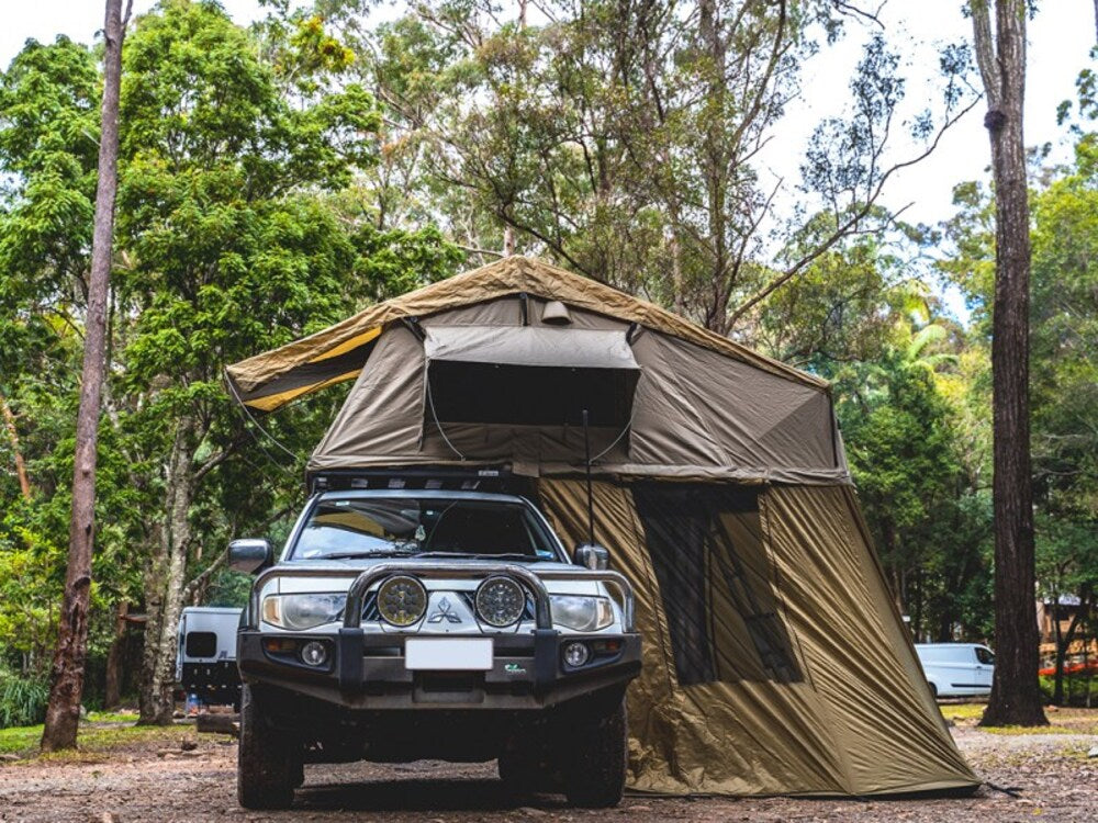 Front View Of The BOAB Soft Shell Roof Top Tent