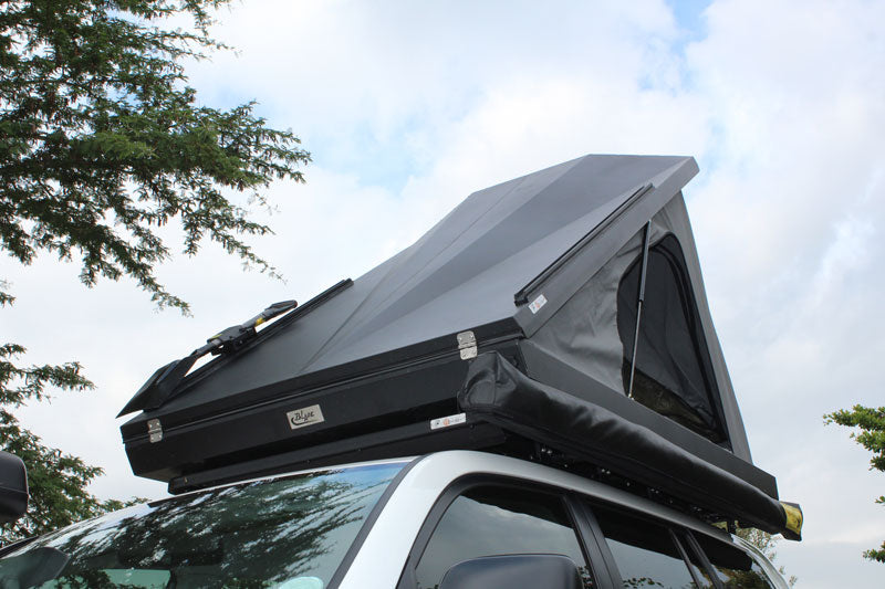 Eezi Awn Blade Hardshell Roof Top Tent Close up View