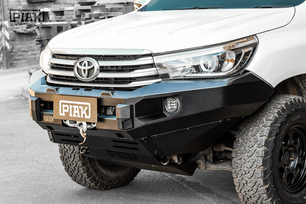 Piak ELITE Non Loop Bar For Toyota Hilux 2015-2017. Black Underbody plate is not included.